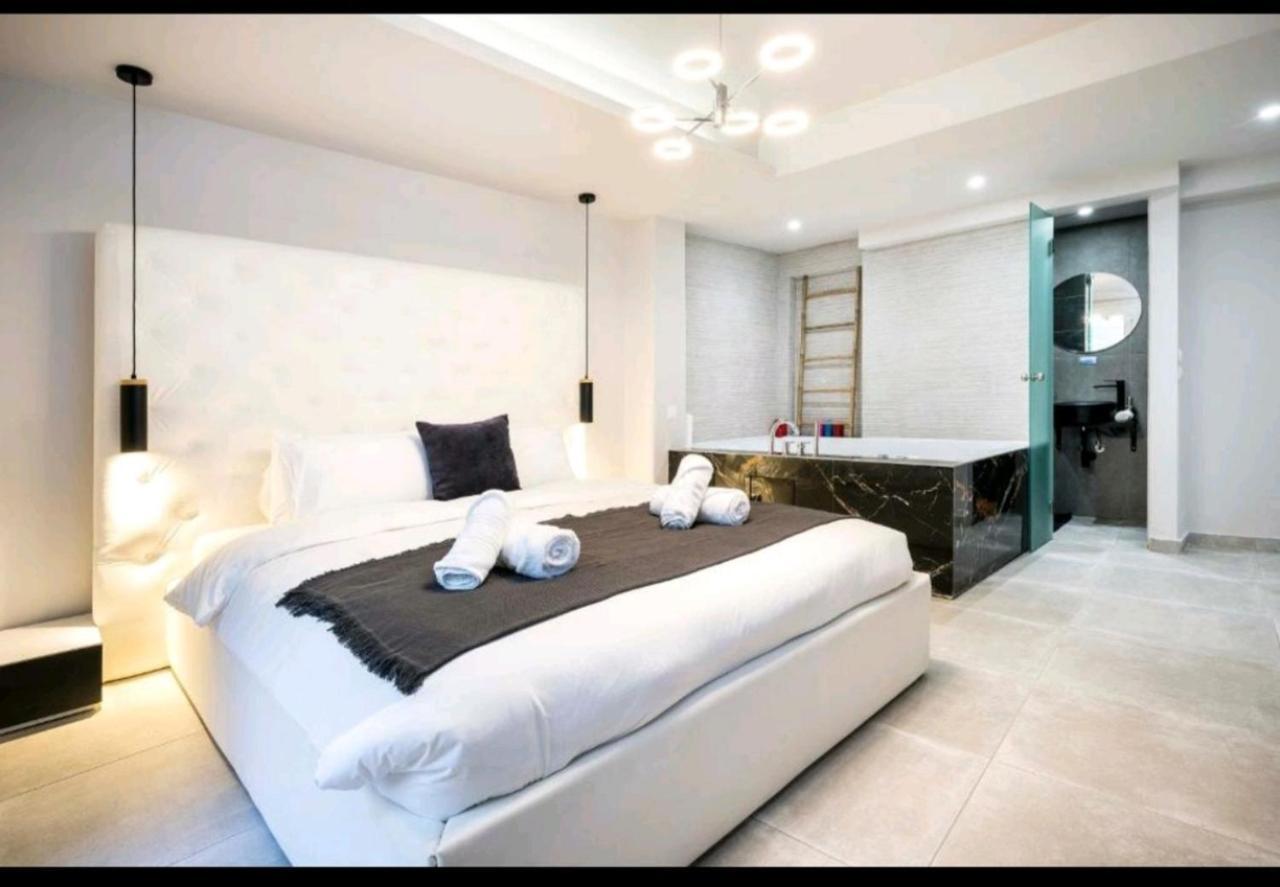 Romantic Jacuzzi Apartment Athen Exterior foto