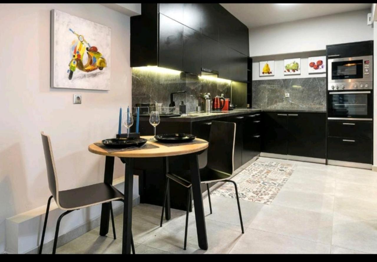Romantic Jacuzzi Apartment Athen Exterior foto